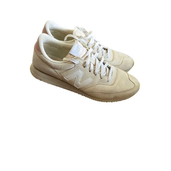 Nike Shoes - New Balance Trainers Womens Size 8 Cream Color Sneakers